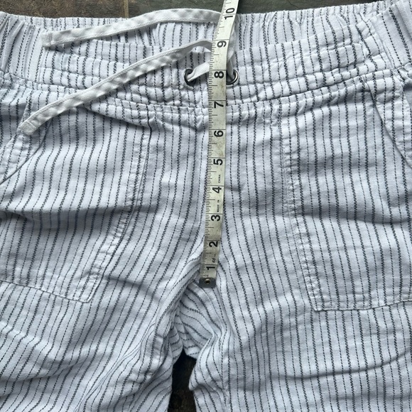 Athleta Bali Linen Striped Cuffed Ankle Pants Size 8T - Picture 7 of 8